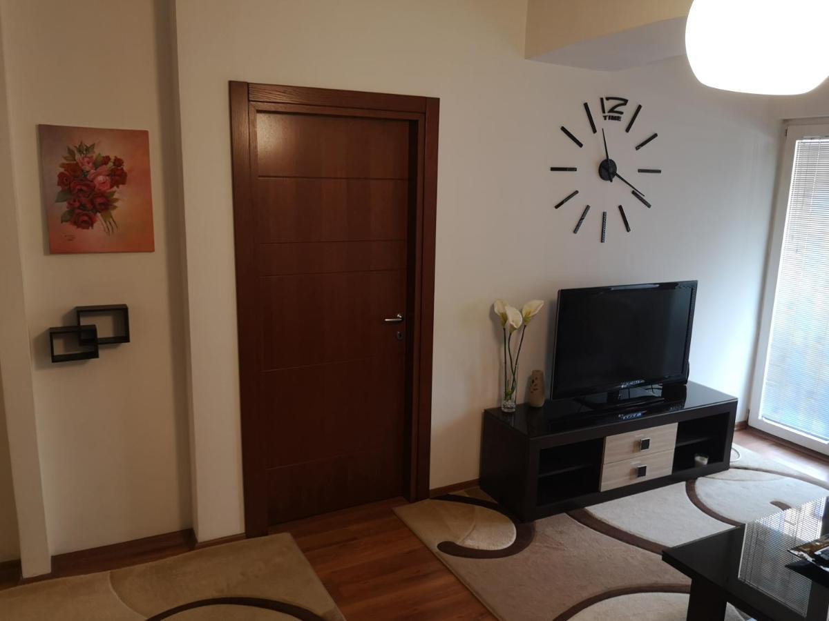 Hello Apartment Скоп'є Екстер'єр фото