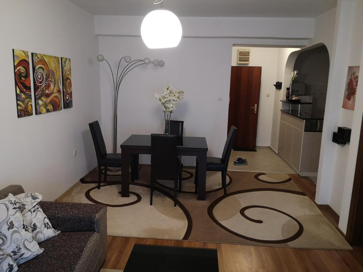 Hello Apartment Скоп'є Екстер'єр фото